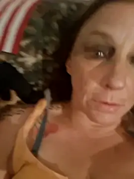 Everlyrose27 online show from 12-19-25, 07:15