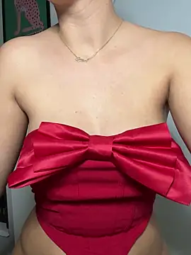 Snapshot of Hii_Lolla chatting on 12-01-24, 07:36 Hii Lolla online show from 12-01-24, 07:36