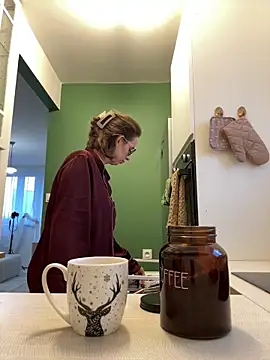 Snapshot of Hii_Lolla chatting on 12-10-24, 09:33 Hii Lolla online show from 12-10-24, 09:33