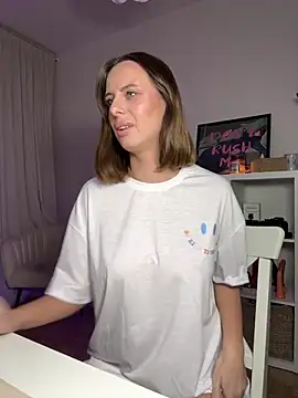 Snapshot of Hii_Lolla chatting on 01-14-25, 07:53 Hii Lolla online show from 01-14-25, 07:53