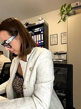 Snapshot of Hii_Lolla chatting on 11-07-25, 07:08 Hii Lolla online show from 11-07-25, 07:08