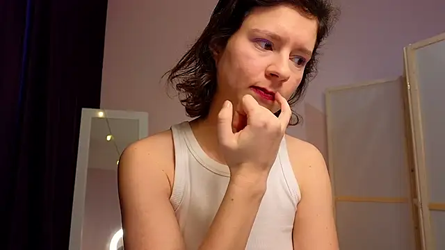 Snapshot of Dana_Magicall chatting on 12-18-24, 07:04 Dana Magicall online show from 12-18-24, 07:04