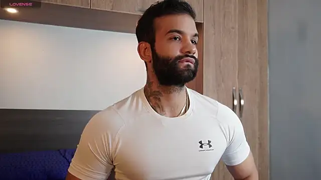 Snapshot of MarkHazze chatting on 09-09-25, 10:42 MarkHazze online show from 09-09-25, 10:42