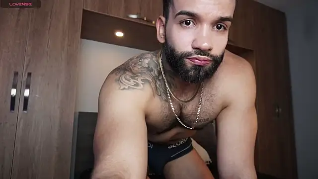 Snapshot of MarkHazze chatting on 09-17-25, 07:04 MarkHazze online show from 09-17-25, 07:04