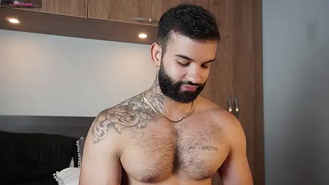 Snapshot of MarkHazze chatting on 09-19-25, 09:15 MarkHazze online show from 09-19-25, 09:15