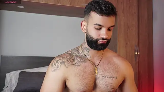 Snapshot of MarkHazze chatting on 09-29-25, 12:16 MarkHazze online show from 09-29-25, 12:16