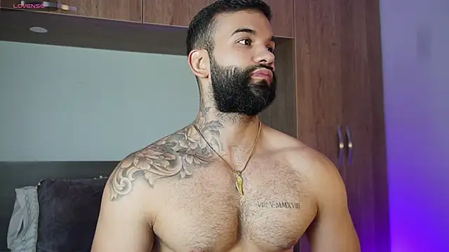 Snapshot of MarkHazze chatting on 10-04-25, 07:23 MarkHazze online show from 10-04-25, 07:23