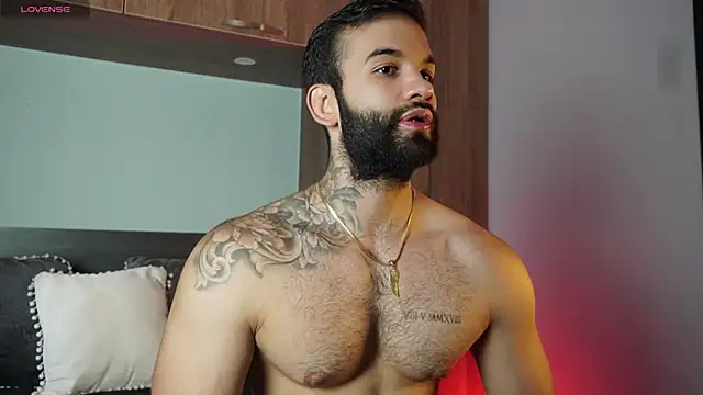 Snapshot of MarkHazze chatting on 10-20-25, 09:59 MarkHazze online show from 10-20-25, 09:59