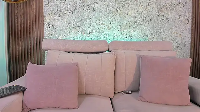 Snapshot of imkrystall chatting on 12-05-24, 09:39 imkrystall online show from 12-05-24, 09:39