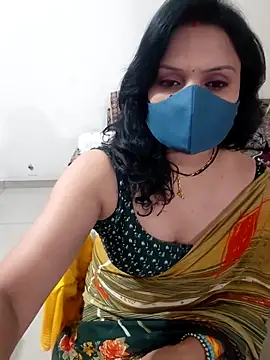 Snapshot of khushikhushi chatting on 05-11-26, 05:54 khushikhushi online show from 05-11-26, 05:54
