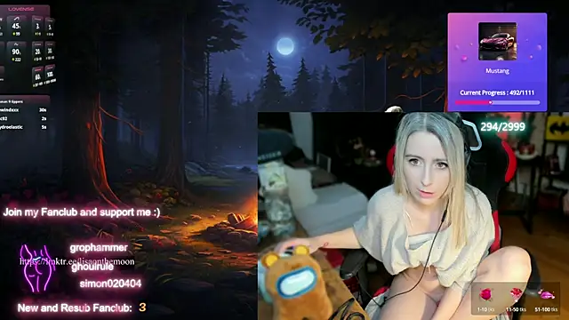 Snapshot of Lisaonthemoon chatting on 03-06-25, 10:47 Lisaonthemoon online show from 03-06-25, 10:47