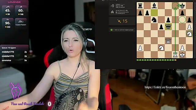 Snapshot of Lisaonthemoon chatting on 03-15-25, 11:50 Lisaonthemoon online show from 03-15-25, 11:50
