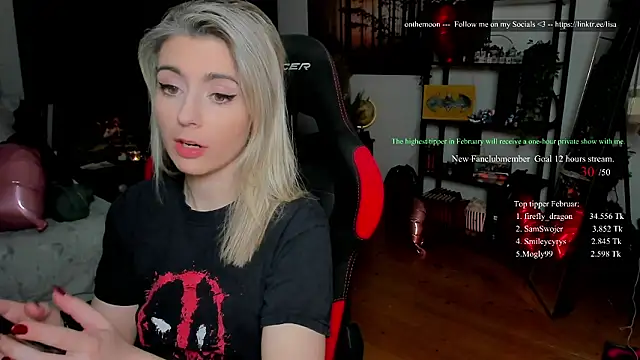 Snapshot of Lisaonthemoon chatting on 02-15-26, 08:38 Lisaonthemoon online show from 02-15-26, 08:38