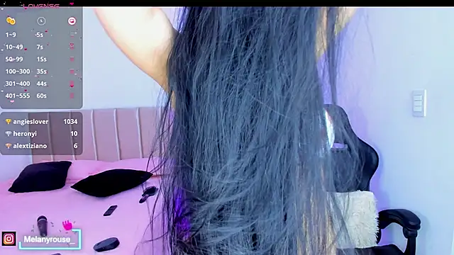 Snapshot of melanyrouse1 chatting on 02-09-25, 10:11 melanyrouse1 online show from 02-09-25, 10:11