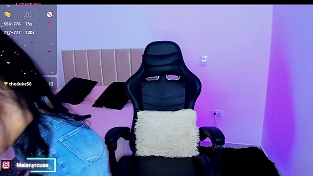 Snapshot of melanyrouse1 chatting on 02-10-25, 11:34 melanyrouse1 online show from 02-10-25, 11:34