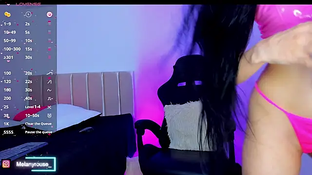 Snapshot of melanyrouse1 chatting on 02-17-25, 10:25 melanyrouse1 online show from 02-17-25, 10:25