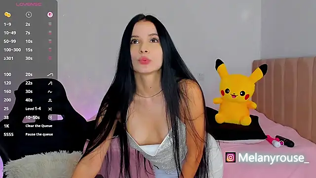 Snapshot of melanyrouse1 chatting on 10-23-25, 08:18 melanyrouse1 online show from 10-23-25, 08:18