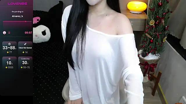  Viviann  online show from 12-22-25, 10:12