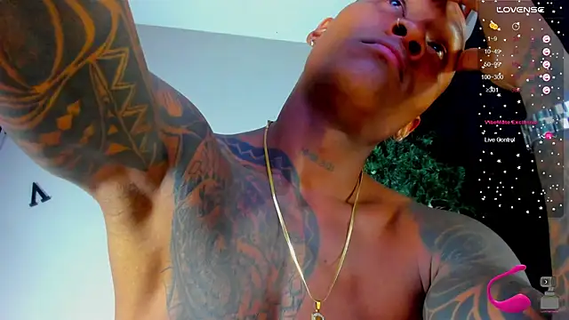 esteveen ortegas  online show from 01-03-25, 08:54