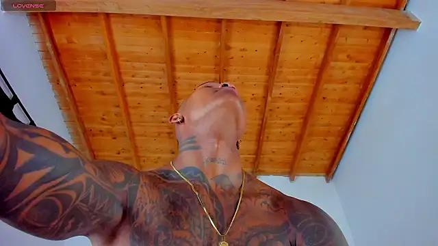 Snapshot of esteveen_ortegas_ chatting on 03-26-26, 10:26 esteveen ortegas online show from 03-26-26, 10:26