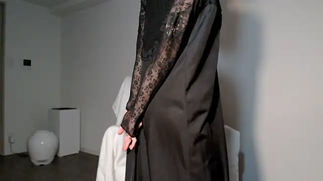 Lily 0000 online show from 03-19-25, 02:57