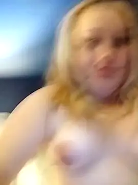 Snapshot of bbygrl15xo chatting on 09-08-25, 09:03 bbygrl15xo online show from 09-08-25, 09:03