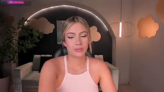 StacyEvansX online show from 01-18-25, 10:17