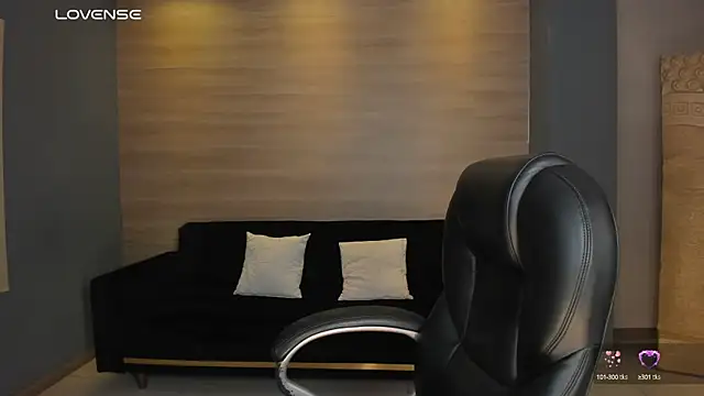 StacyEvansX online show from 02-10-25, 10:09