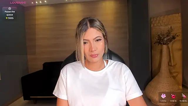 StacyEvansX online show from 03-21-25, 10:28