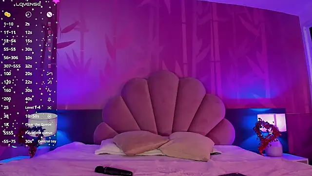 Lezy  online show from 02-17-25, 04:26