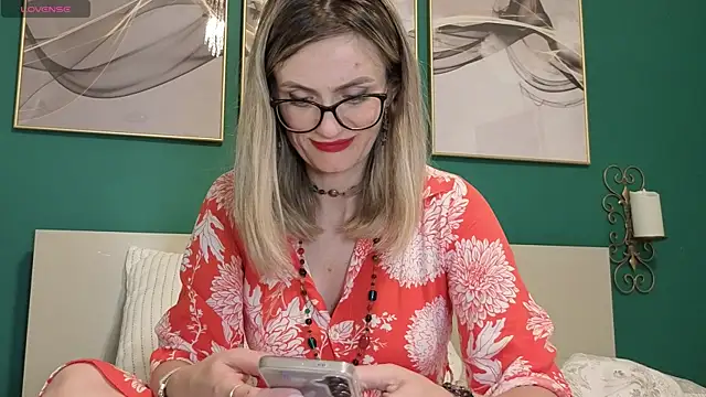 Snapshot of hotjessyca chatting on 05-21-26, 06:48 hotjessyca online show from 05-21-26, 06:48