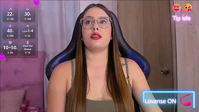 ParisShayk online show from 06-19-26, 06:01