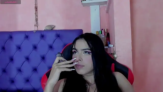 Cloeandtyfanny online show from 01-10-25, 09:02