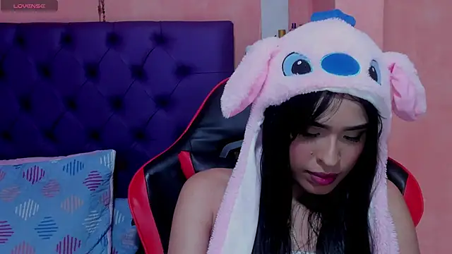 Cloeandtyfanny online show from 01-25-25, 06:23