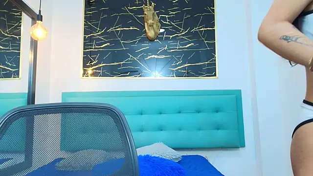 Cloeandtyfanny online show from 09-30-25, 10:48