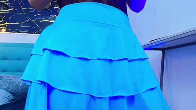 Cloeandtyfanny online show from 10-04-25, 08:40