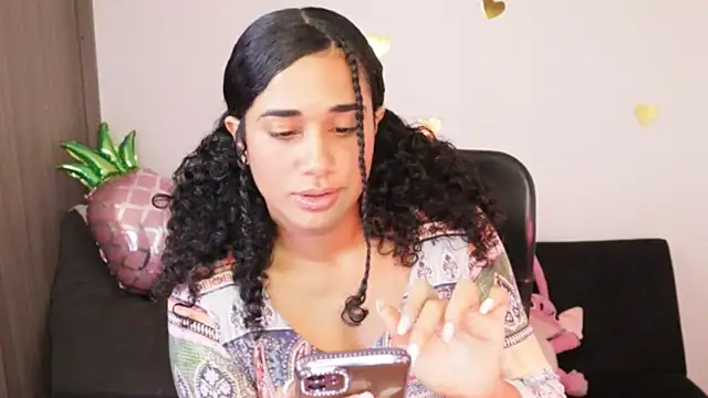 Mysensualbrunette1 online show from 01-17-25, 08:00