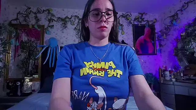 Elizabeth77  online show from 01-20-25, 08:07