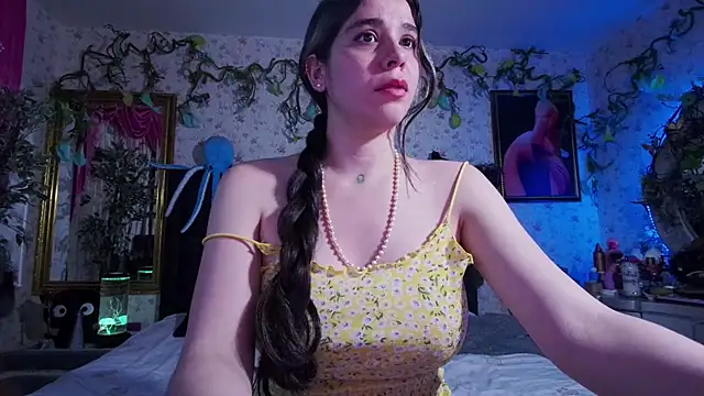 Elizabeth77  online show from 03-17-25, 10:27