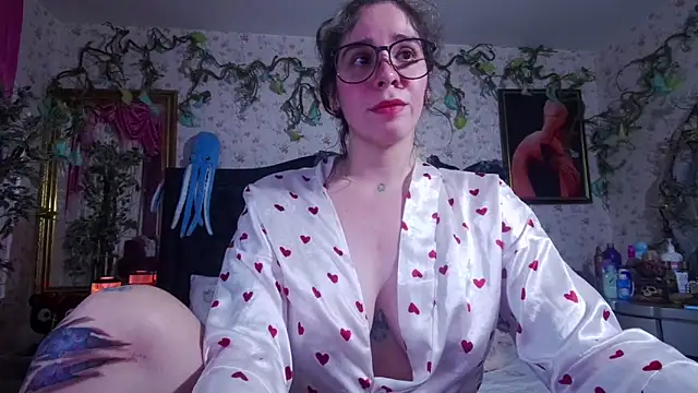 Elizabeth77  online show from 10-04-25, 10:30