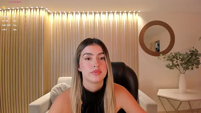 PaulinaSantos  online show from 03-21-25, 07:24