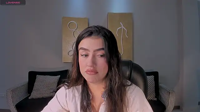 PaulinaSantos  online show from 05-08-26, 01:16