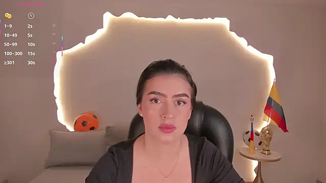 PaulinaSantos  online show from 06-21-26, 05:48