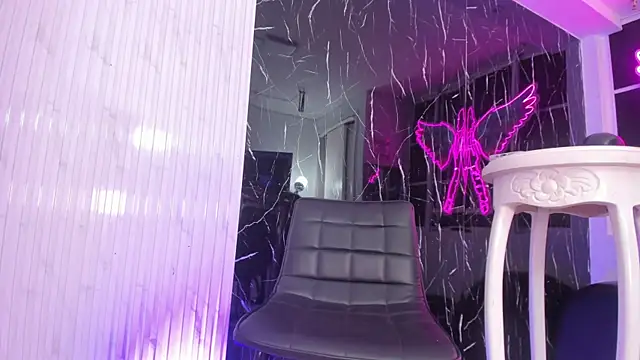 Mell Saenz online show from 02-03-25, 10:21