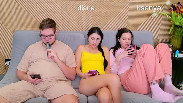 Snapshot of Ksenny chatting on 03-13-26, 04:19 Ksenny online show from 03-13-26, 04:19