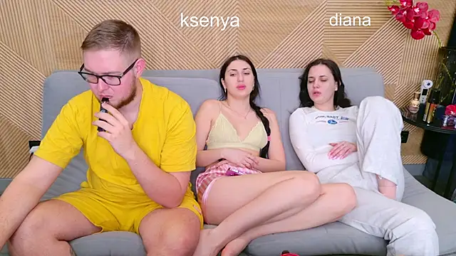 Snapshot of Ksenny chatting on 03-24-26, 05:23 Ksenny online show from 03-24-26, 05:23