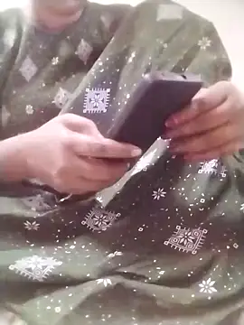 Tamilpriya46 online show from 09-22-25, 04:42