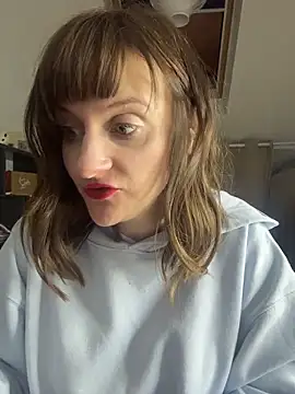 Snapshot of victoirenextdoor chatting on 03-23-26, 08:24 victoirenextdoor online show from 03-23-26, 08:24