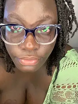 Snapshot of Toomuch_Squirt chatting on 12-23-24, 02:39 Toomuch Squirt online show from 12-23-24, 02:39