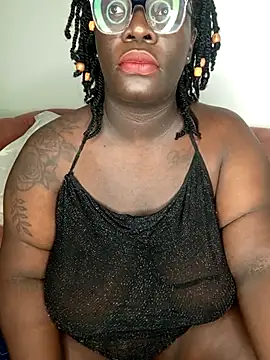 Snapshot of Toomuch_Squirt chatting on 03-22-25, 04:45 Toomuch Squirt online show from 03-22-25, 04:45